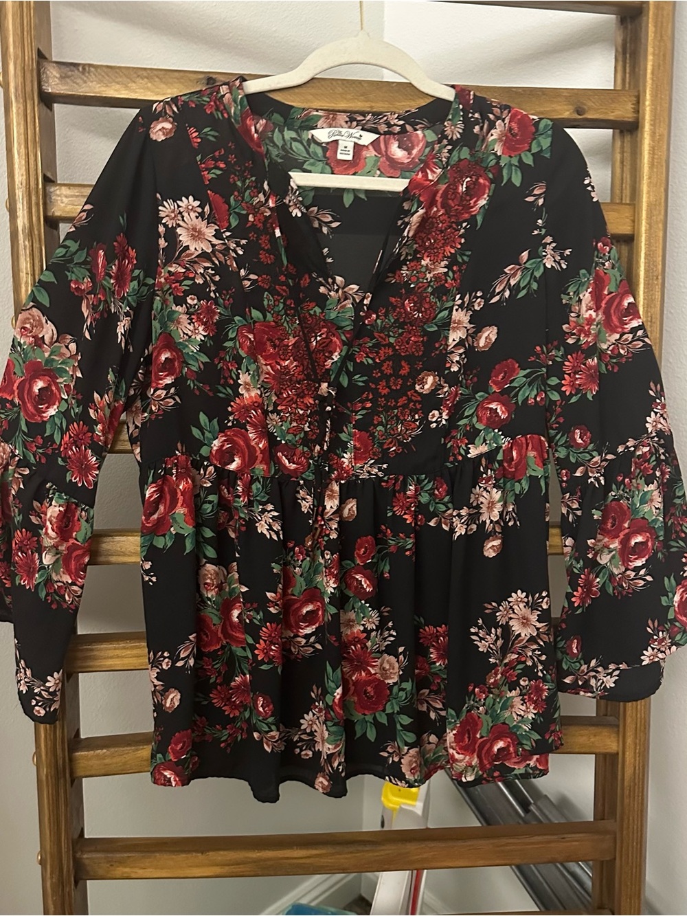 The Pioneer Woman Black Floral Peasant Tunic with Red Rose Print